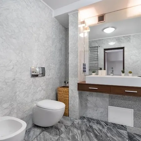 3 Floor Luxury 150 M2- Downtown View Apartment *